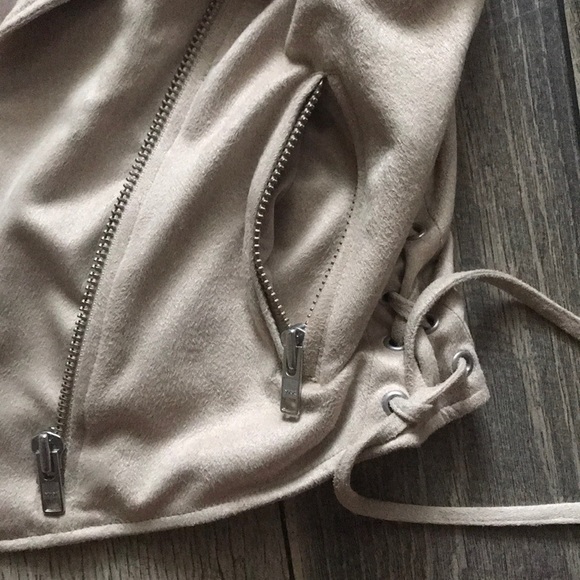 Lovers + Friends Elliot Vest - Picture 10 of 14